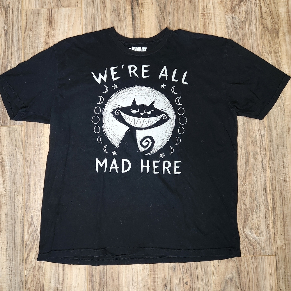 Akumu Ink “We’re All Mad Here” Graphic Tee Gothic Cheshire Cat Size XXL Emo Punk